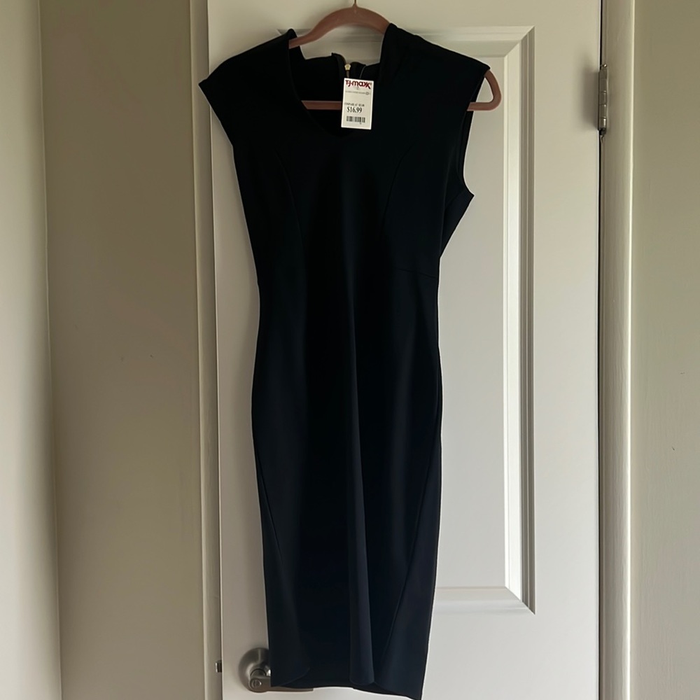New black sleeveless dress, perfect for special occasions. Brand, Rolla Coster.